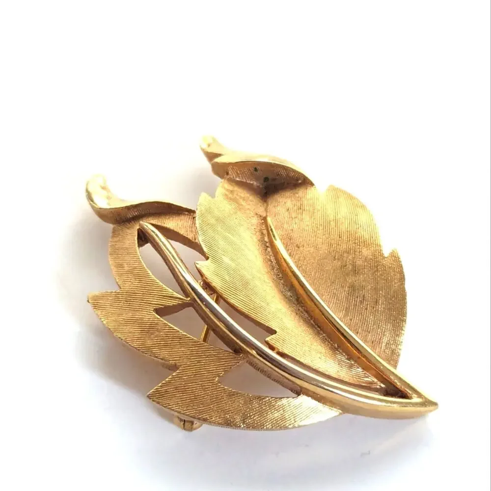 Vintage Crown Trifari Textured Brushed Gold Tone Double Leaf Brooch